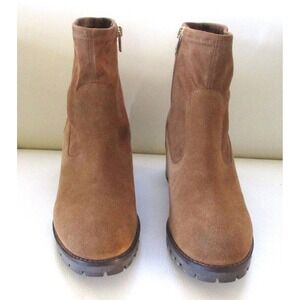 Coach Suede Block Heel Lug Sole Ankle Boots Tan Size 10B Used